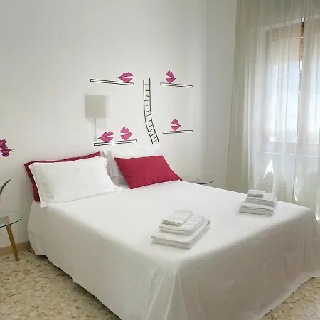 Eliton Apartment *