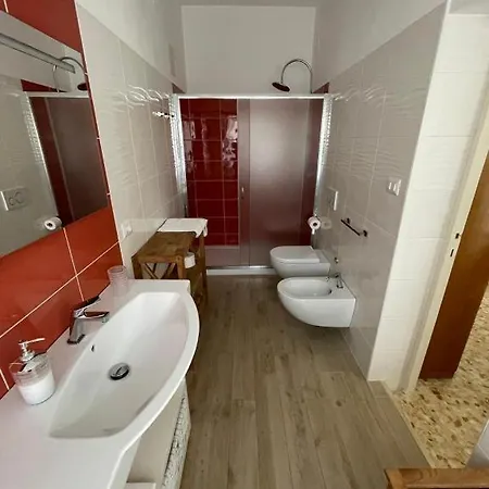 Eliton Apartment *