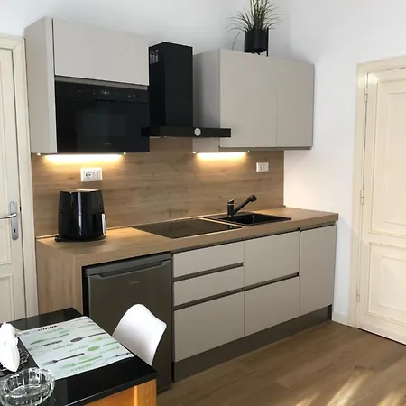 Eliton Apartamento *