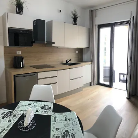 Eliton Apartamento *